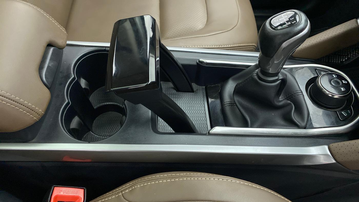2020 Tata Harrier XZ PLUS 2.0L DUAL TONE, Diesel, Manual, 22,013 km, Gear Lever