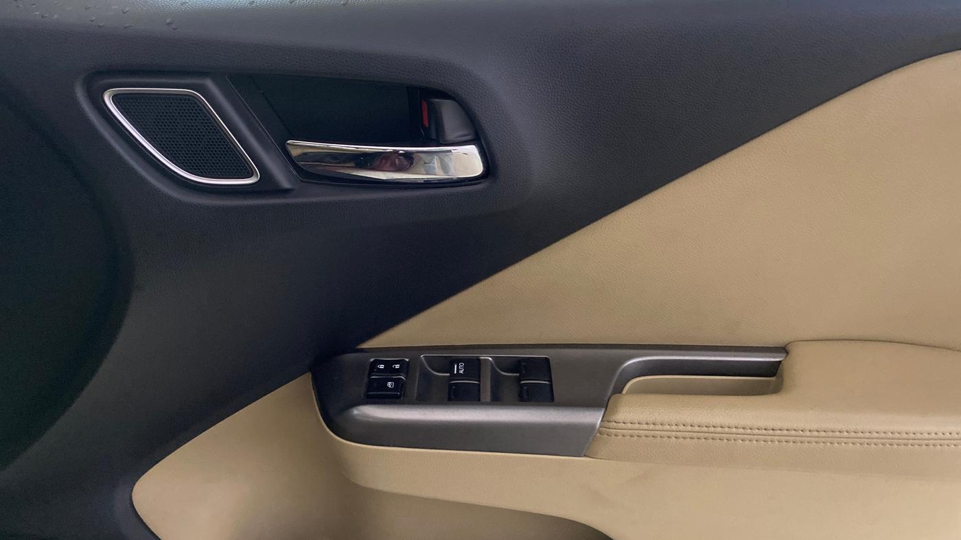 2017 Honda City 1.5L I-VTEC VX, Petrol, Manual, 38,756 km, Driver Side Door Panels Control