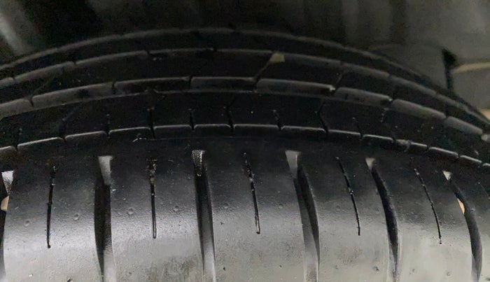 2022 Maruti Baleno ALPHA PETROL 1.2, Petrol, Manual, 14,080 km, Right Rear Tyre Tread