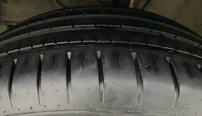 2022 Maruti Baleno ALPHA PETROL 1.2, Petrol, Manual, 14,080 km, Left Front Tyre Tread