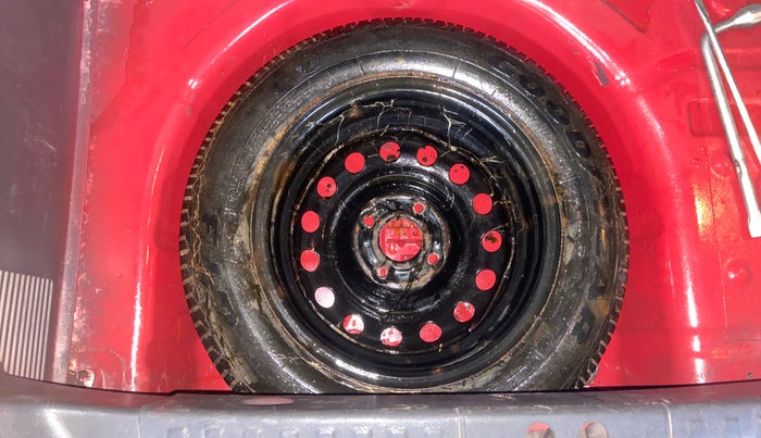 2017 Ford New Figo TITANIUM 1.2 PETROL MT, Petrol, Manual, 36,596 km, Spare Tyre