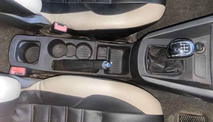 2017 Ford New Figo TITANIUM 1.2 PETROL MT, Petrol, Manual, 36,596 km, Gear Lever