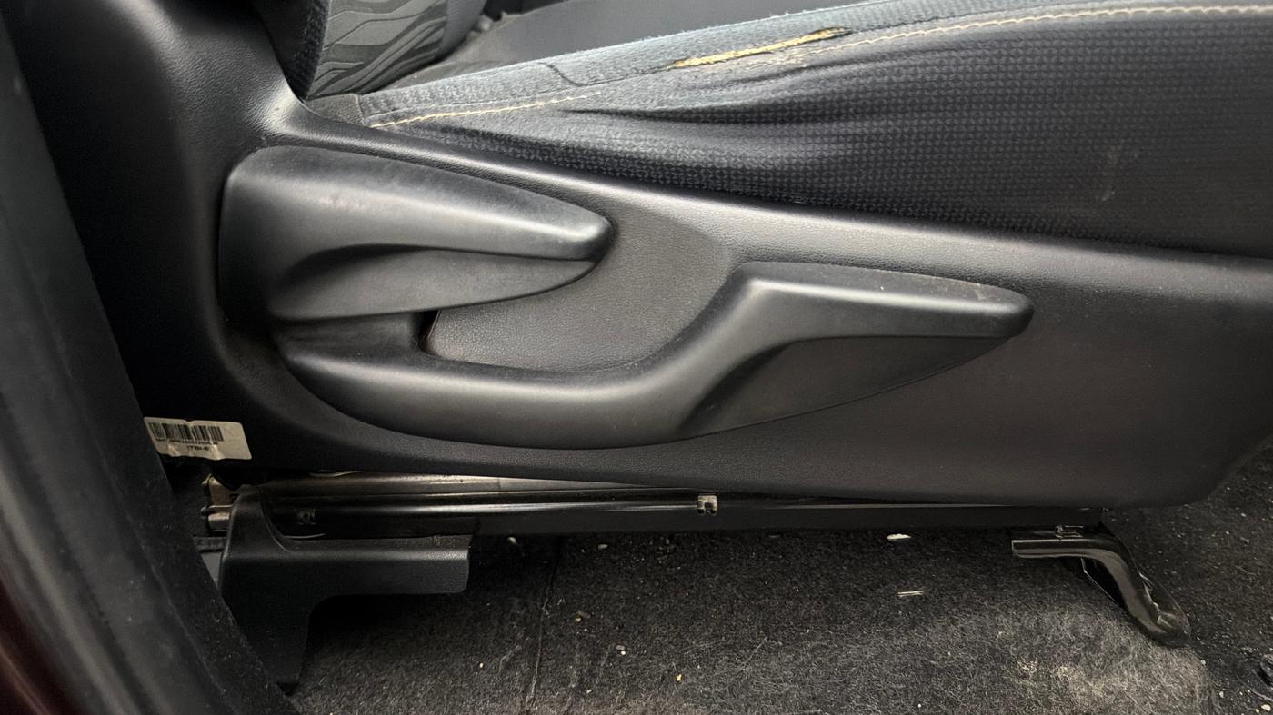 2022 Toyota Innova Crysta 2.7 VX 7 STR, Petrol, Manual, 67,894 km, Driver Side Adjustment Panel