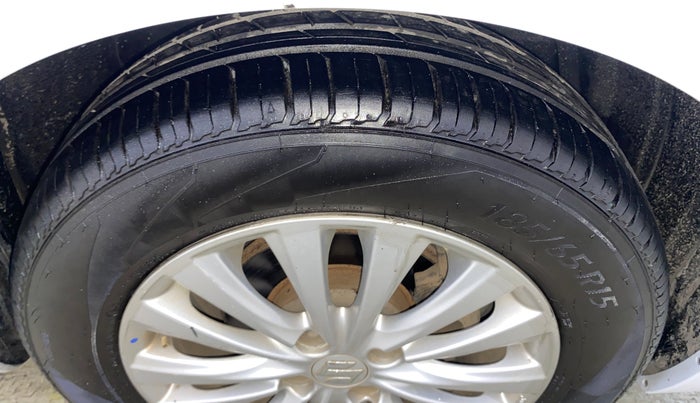 2015 Maruti Ciaz ZXI AT, Petrol, Automatic, 44,549 km, Right Front Tyre Tread