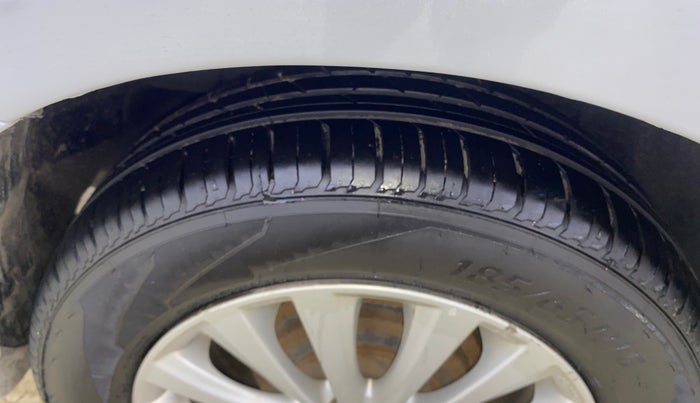 2015 Maruti Ciaz ZXI AT, Petrol, Automatic, 44,549 km, Right Rear Tyre Tread