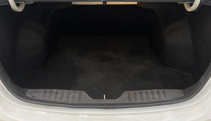 2015 Maruti Ciaz ZXI AT, Petrol, Automatic, 44,549 km, Boot Inside