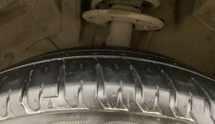 2021 Maruti Ertiga VXI CNG, CNG, Manual, 39,939 km, Left Front Tyre Tread