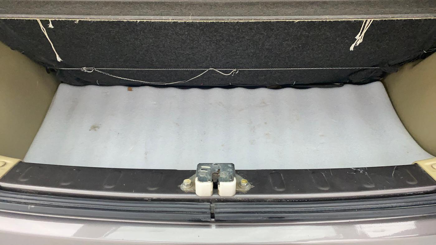 2015 Honda Brio 1.2 S MT I VTEC, Petrol, Manual, 65,109 km, Boot Inside View