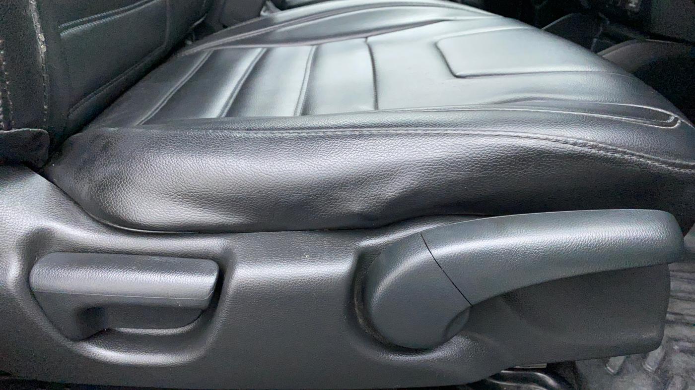 2018 Honda WR-V 1.5 i-DTEC VX MT, Diesel, Manual, 56,312 km, Driver Side Adjustment Panel