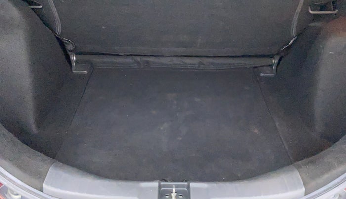 2018 Honda WR-V 1.5 i-DTEC VX MT, Diesel, Manual, 56,312 km, Boot Inside