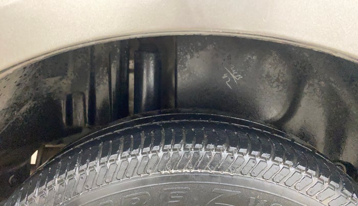 2016 Maruti Swift Dzire VDI (O), Diesel, Manual, 86,038 km, Right Rear Tyre Tread