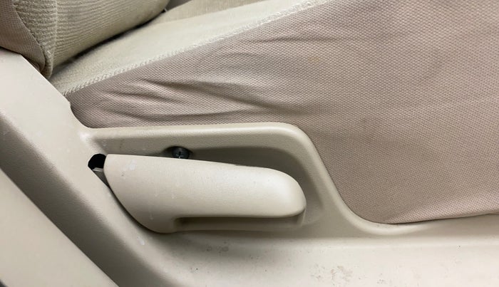 2016 Maruti Swift Dzire VDI (O), Diesel, Manual, 86,038 km, Driver Side Adjustment Panel