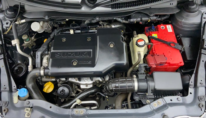 2013 Maruti Swift VDI, Diesel, Manual, Open Bonet