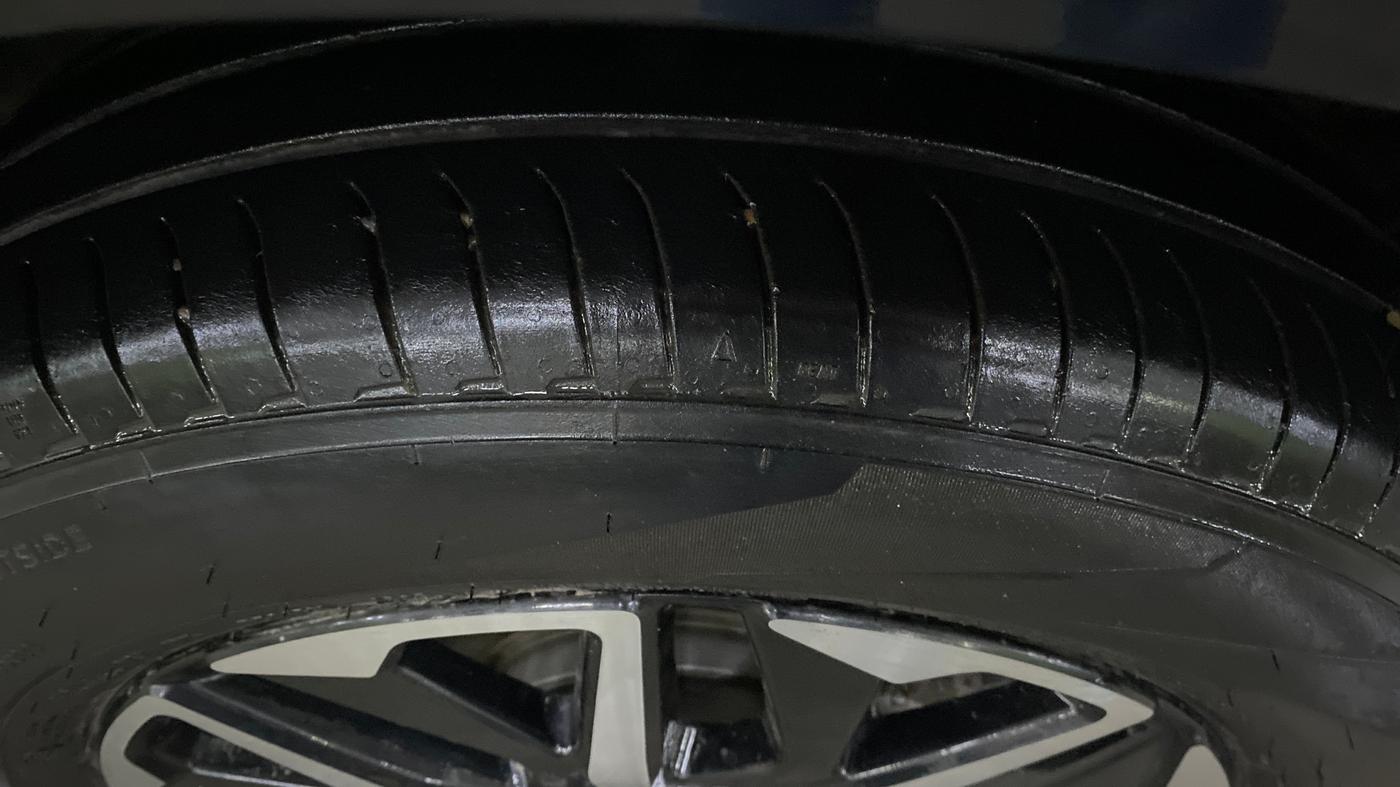 2025 Maruti Dzire ZXi Plus, Petrol, Manual, 19,187 km, Right Front Tyre Tread
