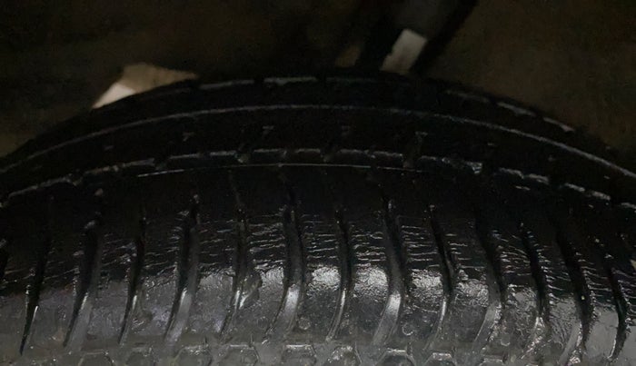 2019 Ford Ecosport TREND + 1.5L PETROL AT, CNG, Automatic, 40,869 km, Right Rear Tyre Tread