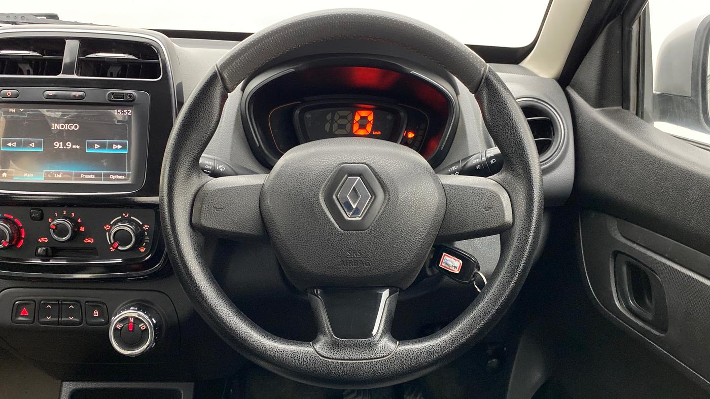 2017 Renault Kwid RXT 1.0 EASY-R  AT, Petrol, Automatic, 37,357 km, Steering Wheel Close Up