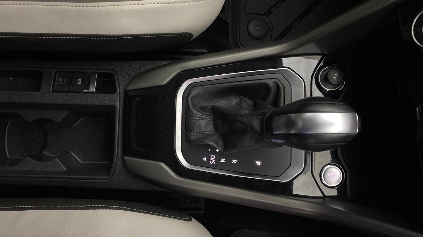 2021 Volkswagen T-ROC 1.5 TSI AT, Petrol, Automatic, 62,708 km, Gear Lever