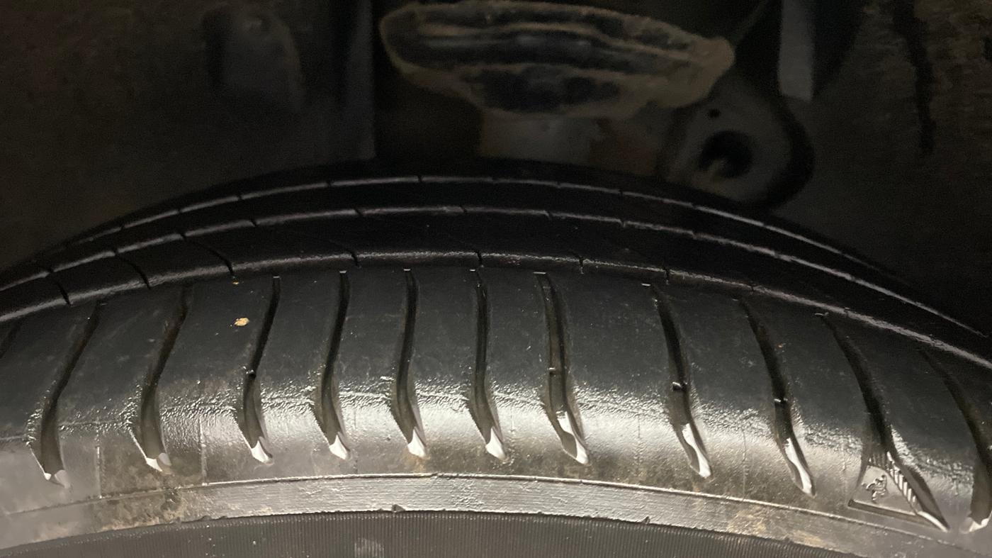 2021 Volkswagen T-ROC 1.5 TSI AT, Petrol, Automatic, 62,708 km, Left Front Tyre Tread