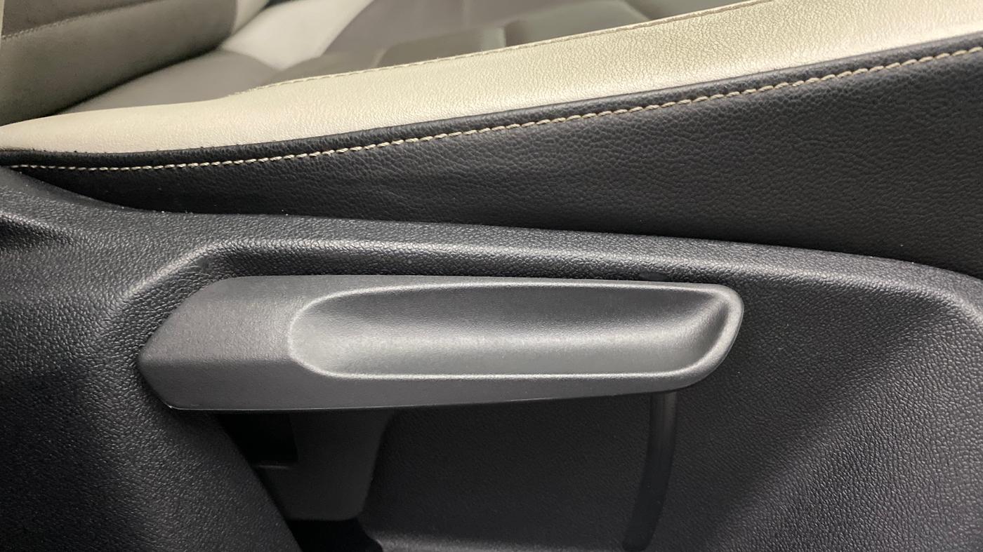 2021 Volkswagen T-ROC 1.5 TSI AT, Petrol, Automatic, 62,708 km, Driver Side Adjustment Panel