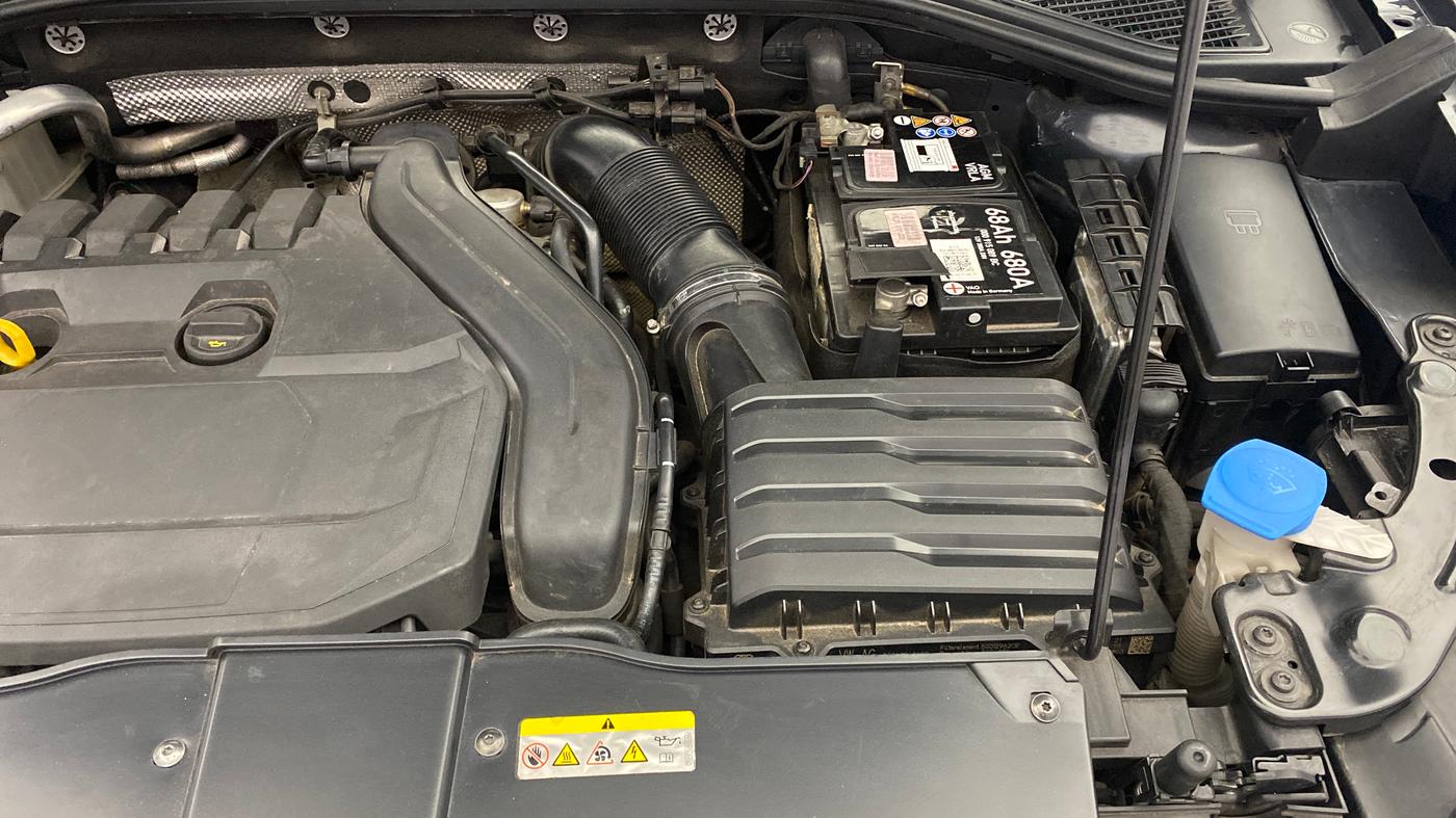 2021 Volkswagen T-ROC 1.5 TSI AT, Petrol, Automatic, 62,708 km, Engine View - Left