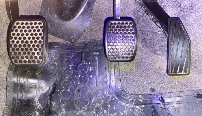 2018 Maruti Alto 800 LXI CNG, CNG, Manual, 25,221 km, Pedals