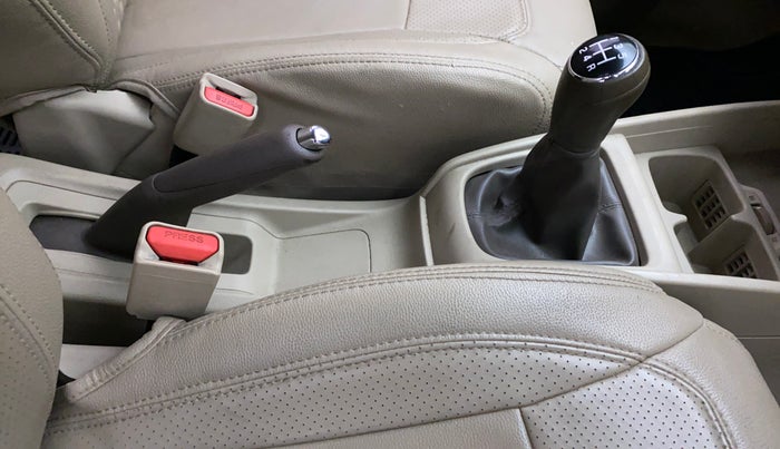 2019 Maruti Ertiga VXI SHVS, Petrol, Manual, 97,475 km, Gear Lever