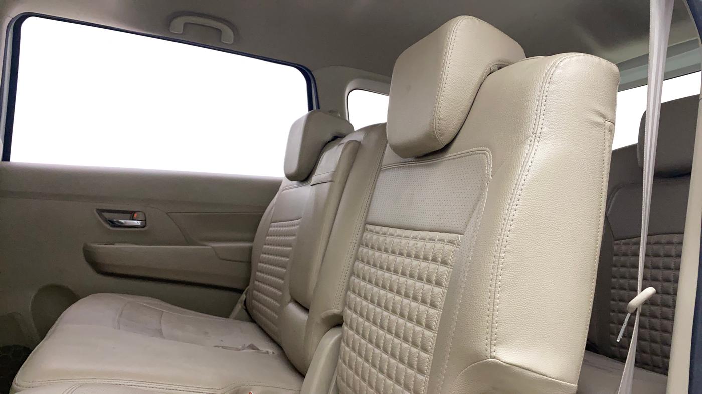 2019 Maruti Ertiga VXI SHVS, CNG, Manual, 97,475 km, Right Side Rear Door Cabin