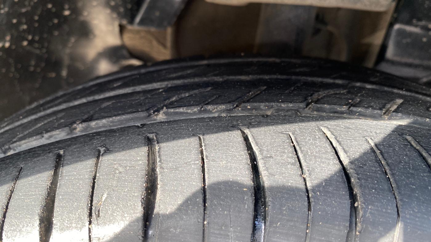 2018 Tata TIGOR XM PETROL, Petrol, Manual, 1,13,615 km, Right Front Tyre Tread