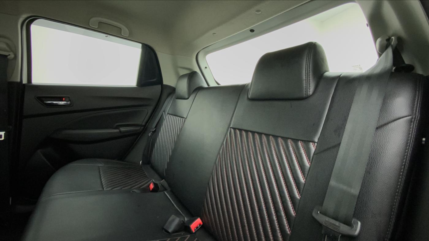 2019 Maruti Swift VXI D, Petrol, Manual, 36,113 km, Right Side Rear Door Cabin