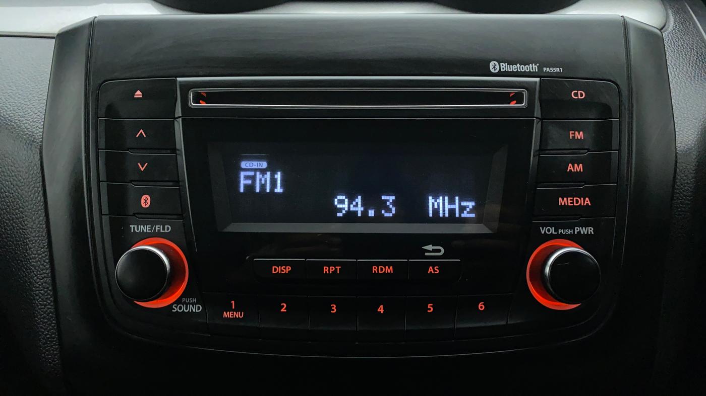 2019 Maruti Swift VXI D, Petrol, Manual, 36,113 km, Infotainment System