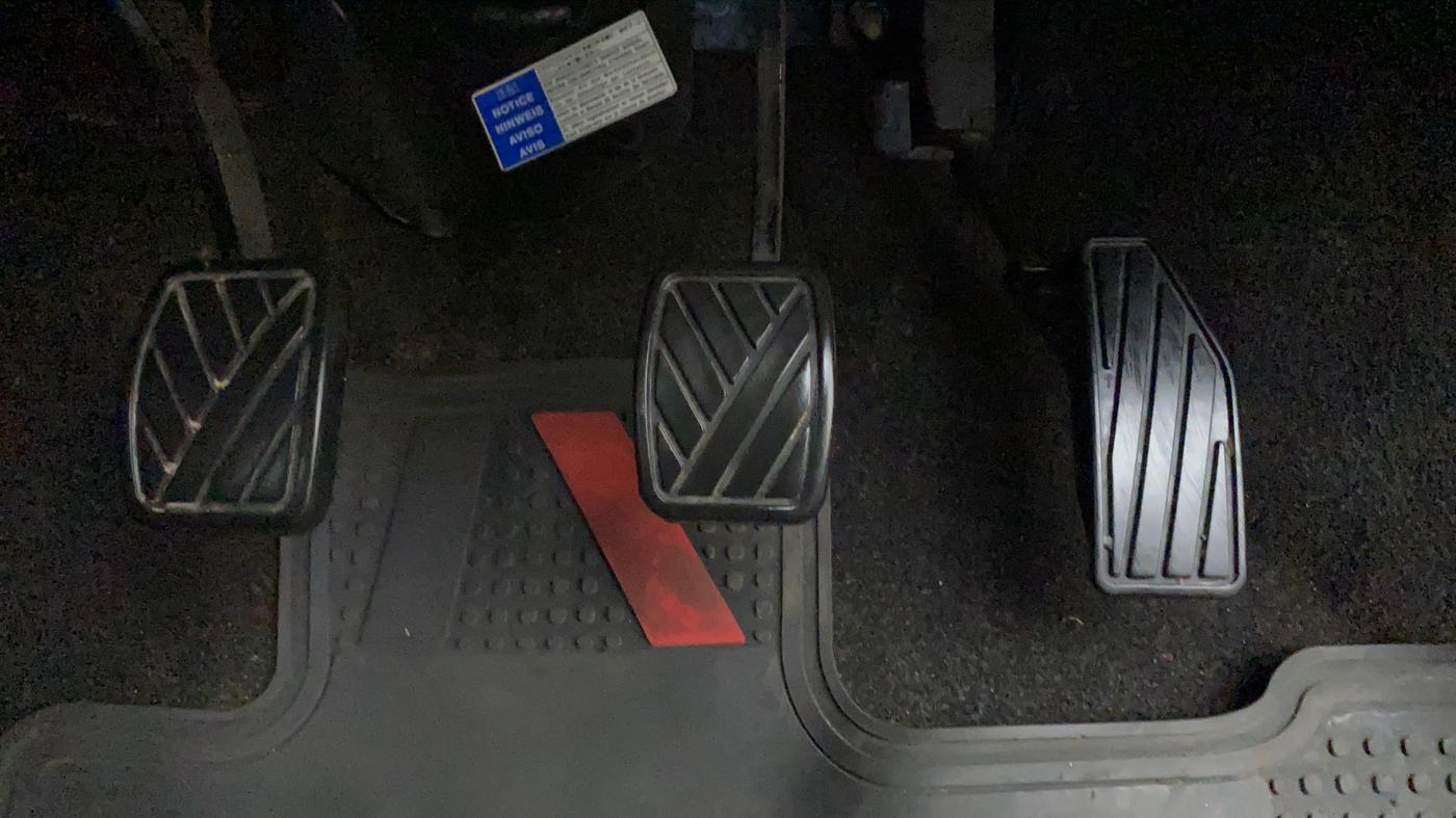 2019 Maruti Swift VXI D, Petrol, Manual, 36,113 km, Pedals