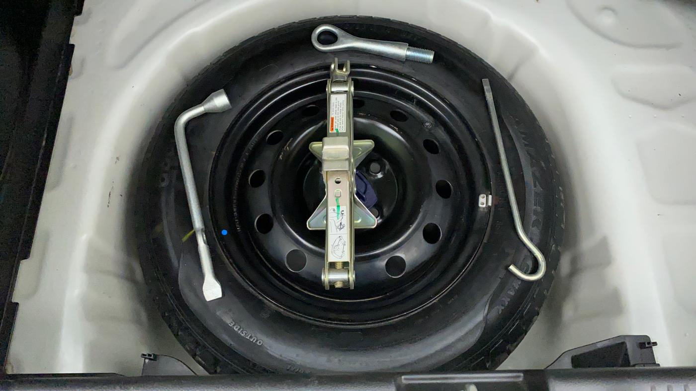 2019 Maruti Swift VXI D, Petrol, Manual, 36,113 km, Spare Tyre
