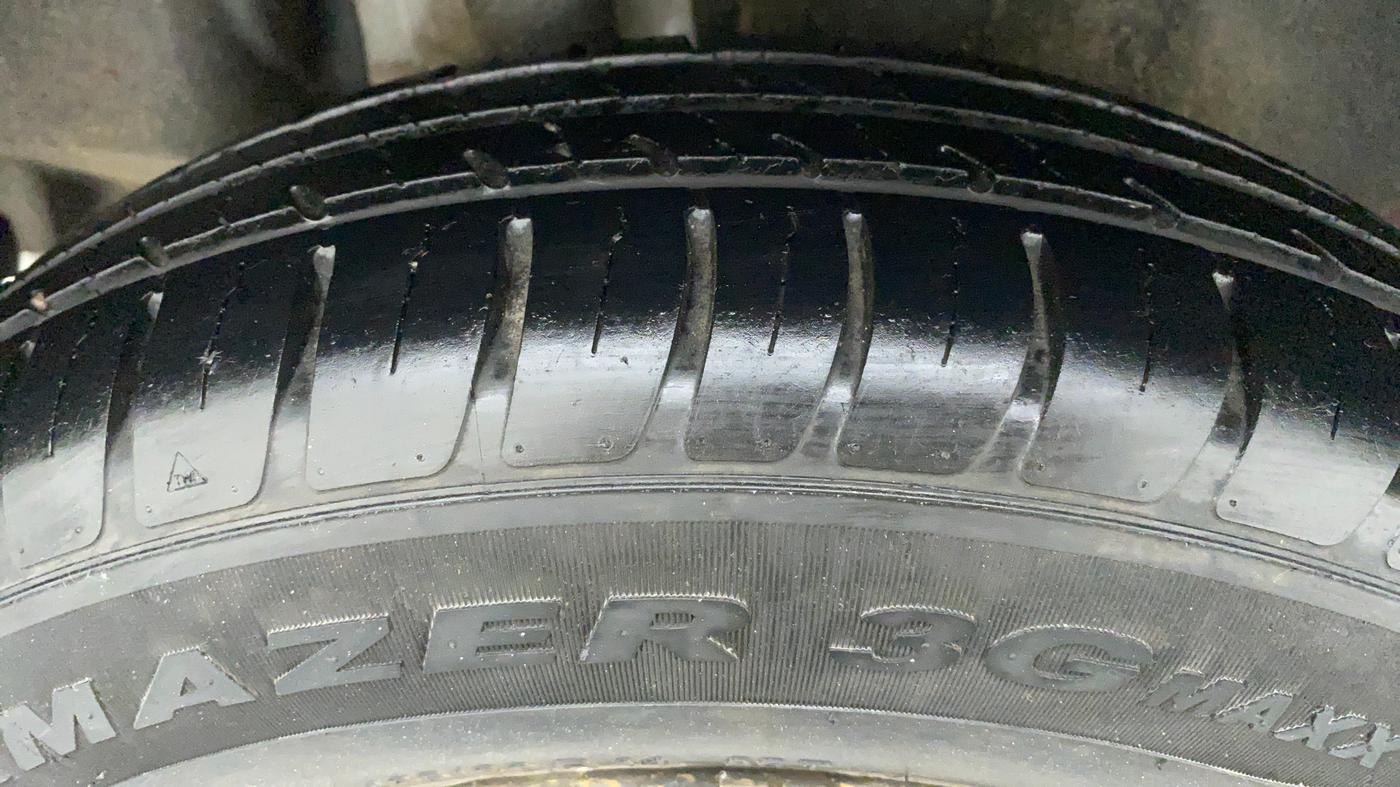 2019 Maruti Swift VXI D, Petrol, Manual, 36,113 km, Right Rear Tyre Tread