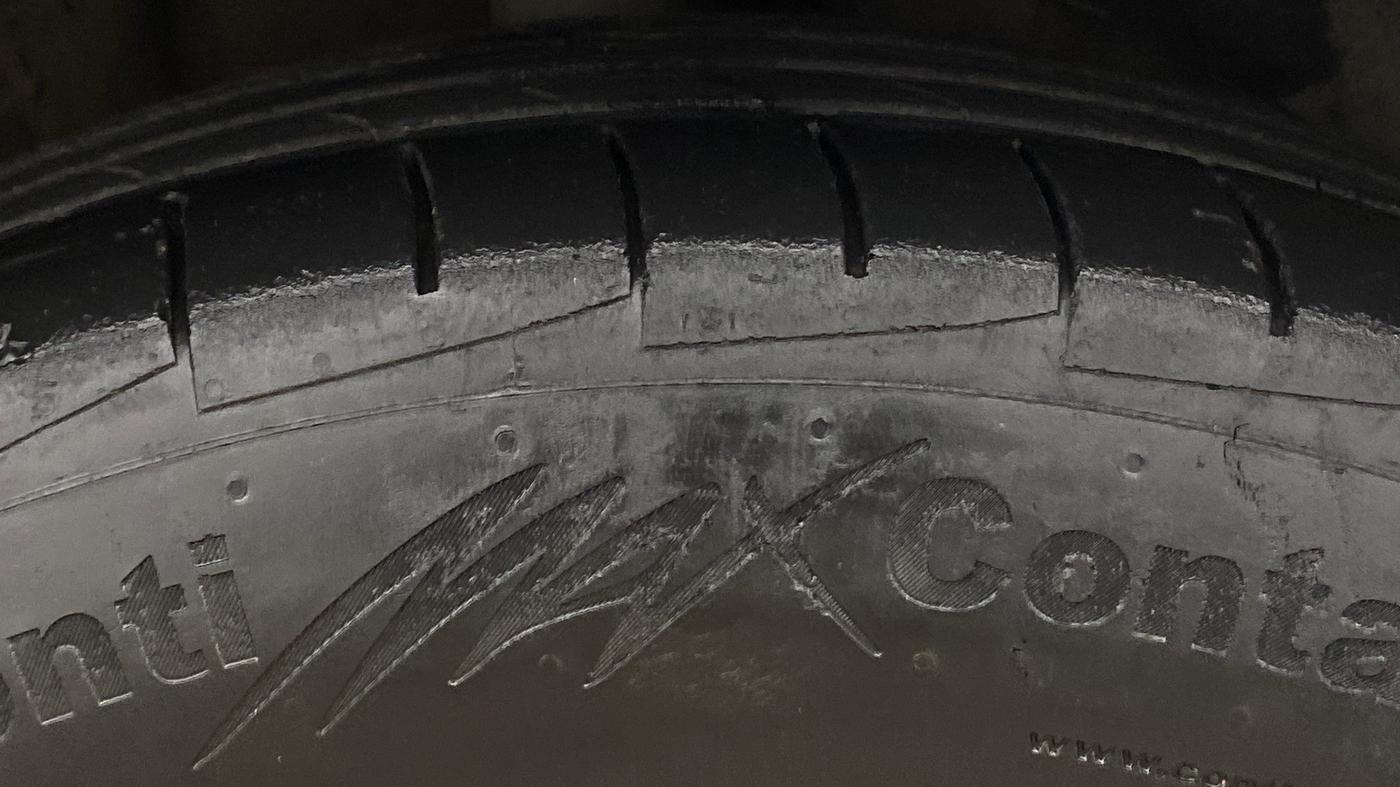 2020 MG HECTOR SHARP 1.5 DCT PETROL, Petrol, Automatic, 42,080 km, Right Front Tyre Tread