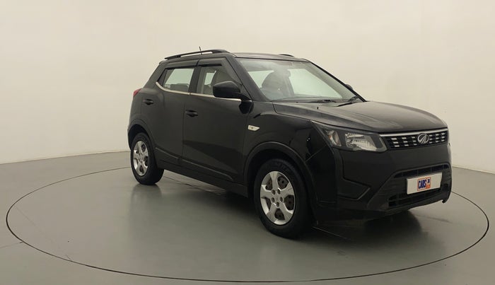 2019 Mahindra XUV300 W6 1.2 PETROL, Petrol, Manual, 39,094 km, Right Front Diagonal