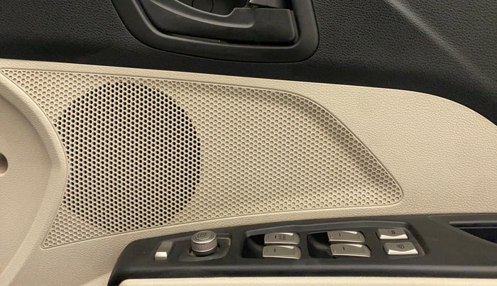 2019 Mahindra XUV300 W6 1.2 PETROL, Petrol, Manual, 39,094 km, Speaker