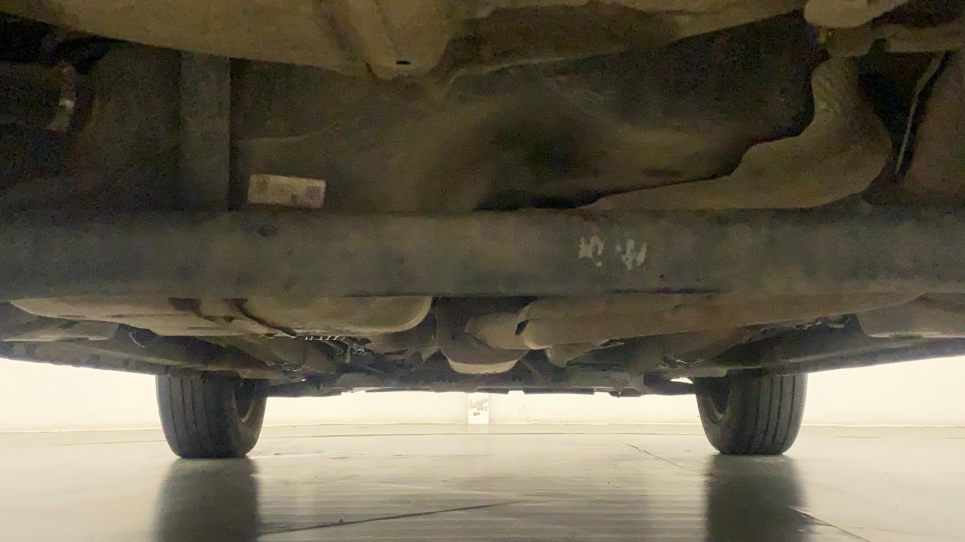 2019 Mahindra XUV300 W6 1.2 PETROL, Petrol, Manual, 39,094 km, Rear Underbody