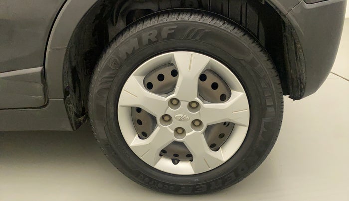 2019 Mahindra XUV300 W6 1.2 PETROL, Petrol, Manual, 39,094 km, Left Rear Wheel