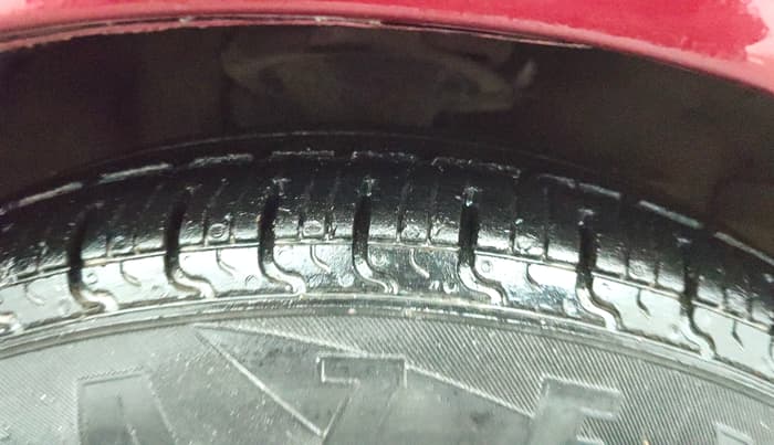 2015 Hyundai i10 MAGNA 1.1, Petrol, Manual, 46,178 km, Right Front Tyre Tread