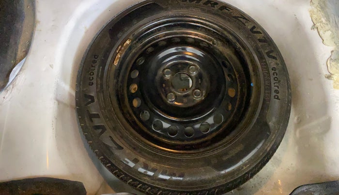 2017 Maruti Swift Dzire VXI, Petrol, Manual, 81,419 km, Spare Tyre