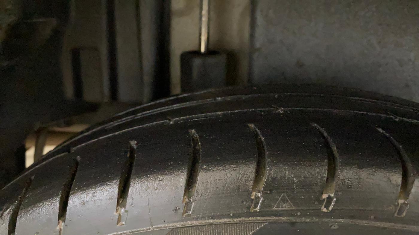 2017 Maruti Swift Dzire VXI, Petrol, Manual, 81,513 km, Right Rear Tyre Tread