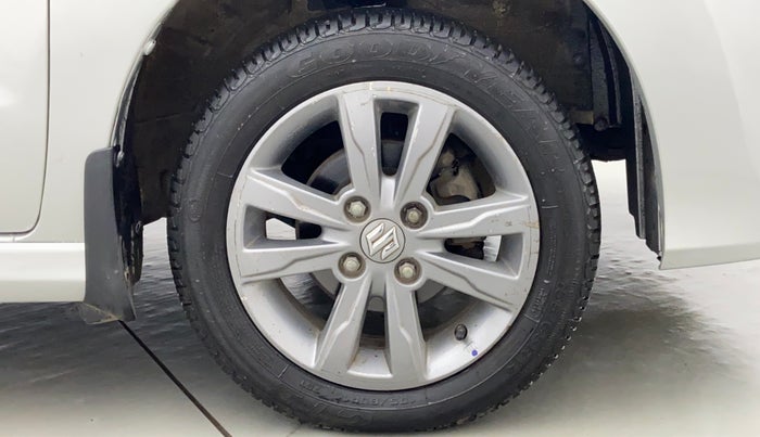 2014 Maruti Wagon R Stingray VXI, Petrol, Manual, 81,428 km, Right Front Tyre