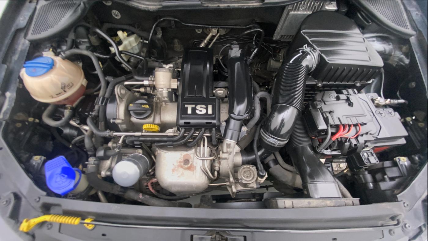 2015 Volkswagen Polo GT TSI 1.2 PETROL AT, Petrol, Automatic, 63,460 km, Open Bonet