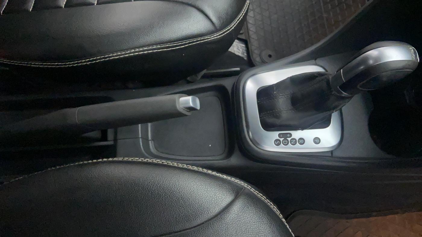 2015 Volkswagen Polo GT TSI 1.2 PETROL AT, Petrol, Automatic, 63,460 km, Gear Lever
