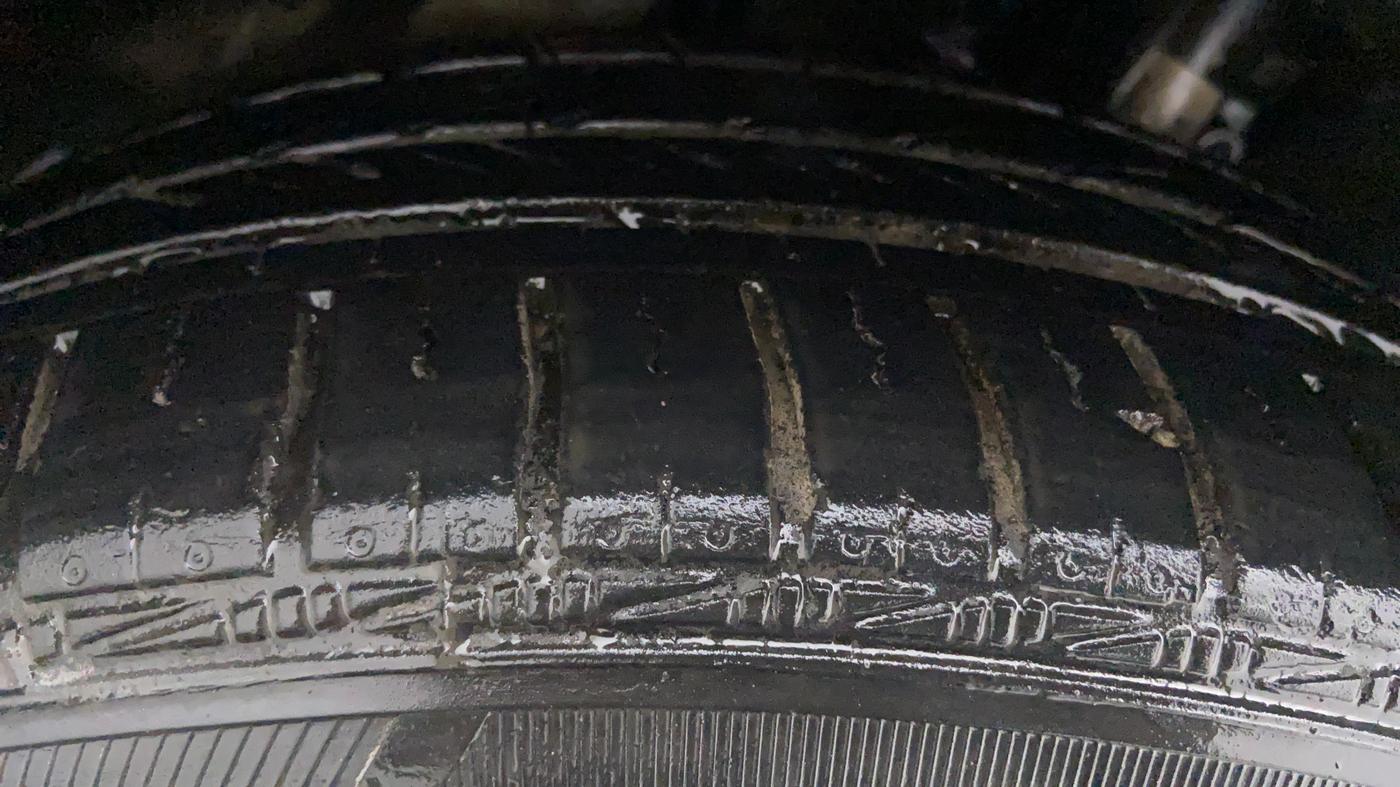 2015 Volkswagen Polo GT TSI 1.2 PETROL AT, Petrol, Automatic, 63,460 km, Right Rear Tyre Tread