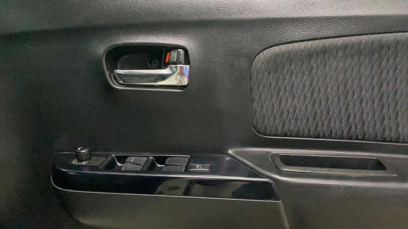 2016 Maruti Wagon R Stingray VXI, Petrol, Manual, 74,043 km, Driver Side Door Panels Control
