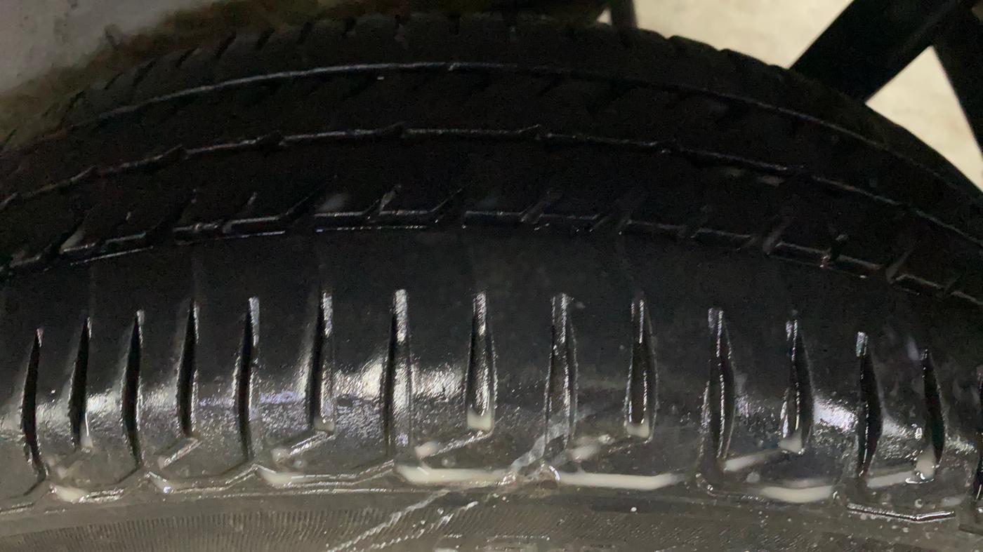 2016 Maruti Wagon R Stingray VXI, Petrol, Manual, 74,043 km, Left Rear Tyre Tread