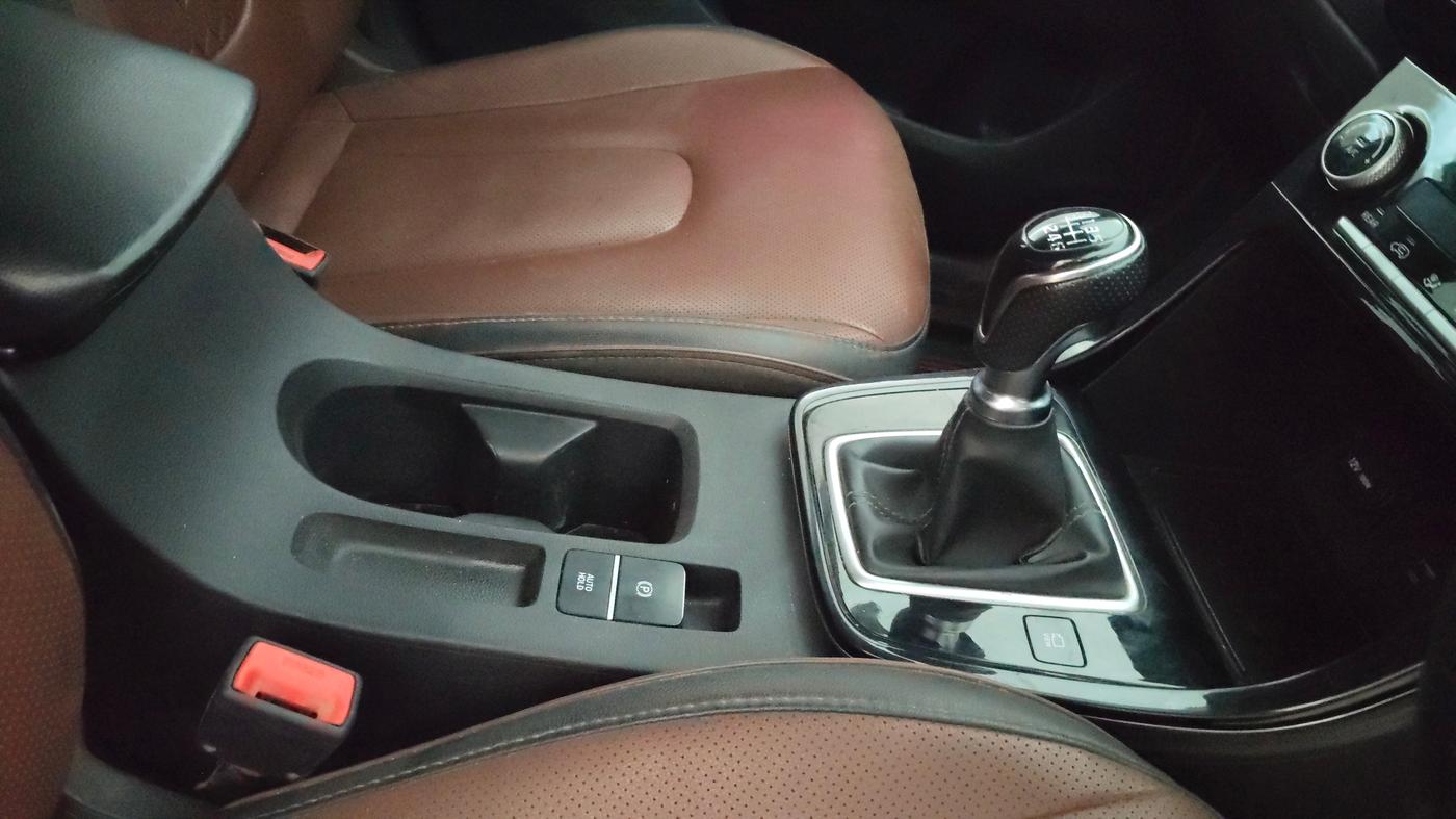 2022 Hyundai ALCAZAR PLATINUM 1.5 MT 7STR, Diesel, Manual, 81,290 km, Gear Lever