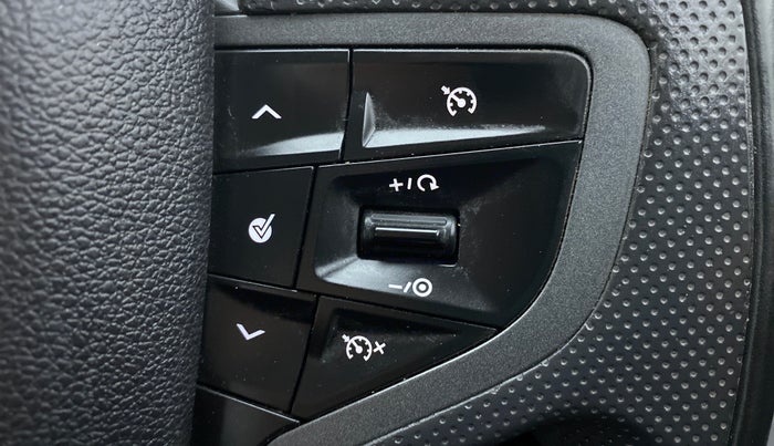 2020 Tata Harrier XZA+ DARK EDITION, Diesel, Automatic, 36,281 km, Adaptive Cruise Control