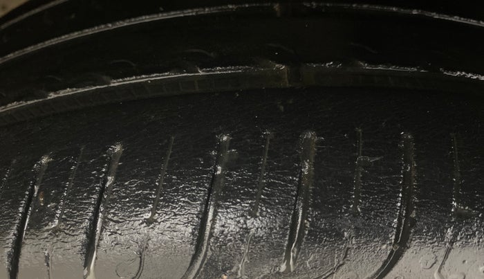 2016 Honda Amaze 1.2L I-VTEC SX, Petrol, Manual, 60,130 km, Left Front Tyre Tread